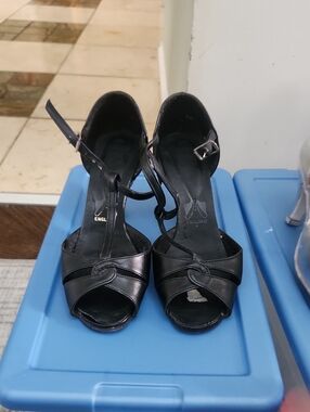 Women’s Black Strappy Ballroom Open-Toe Heels